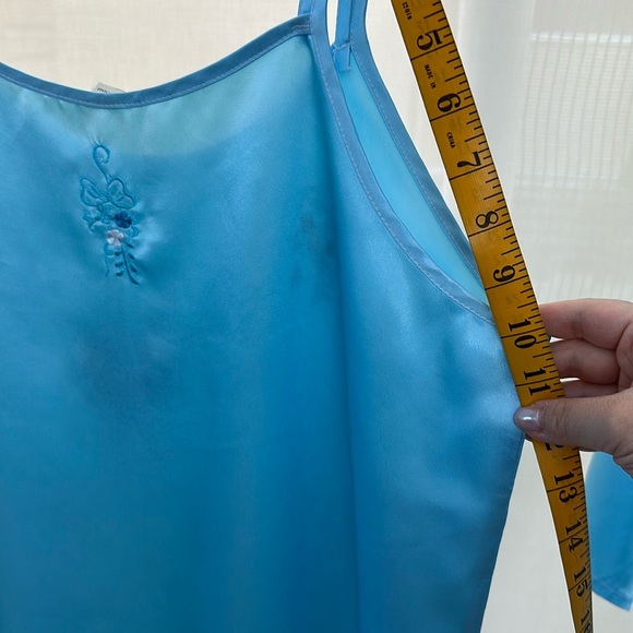 Satin/Silk Nightgown and Robe Set | M - Picture 14 of 16